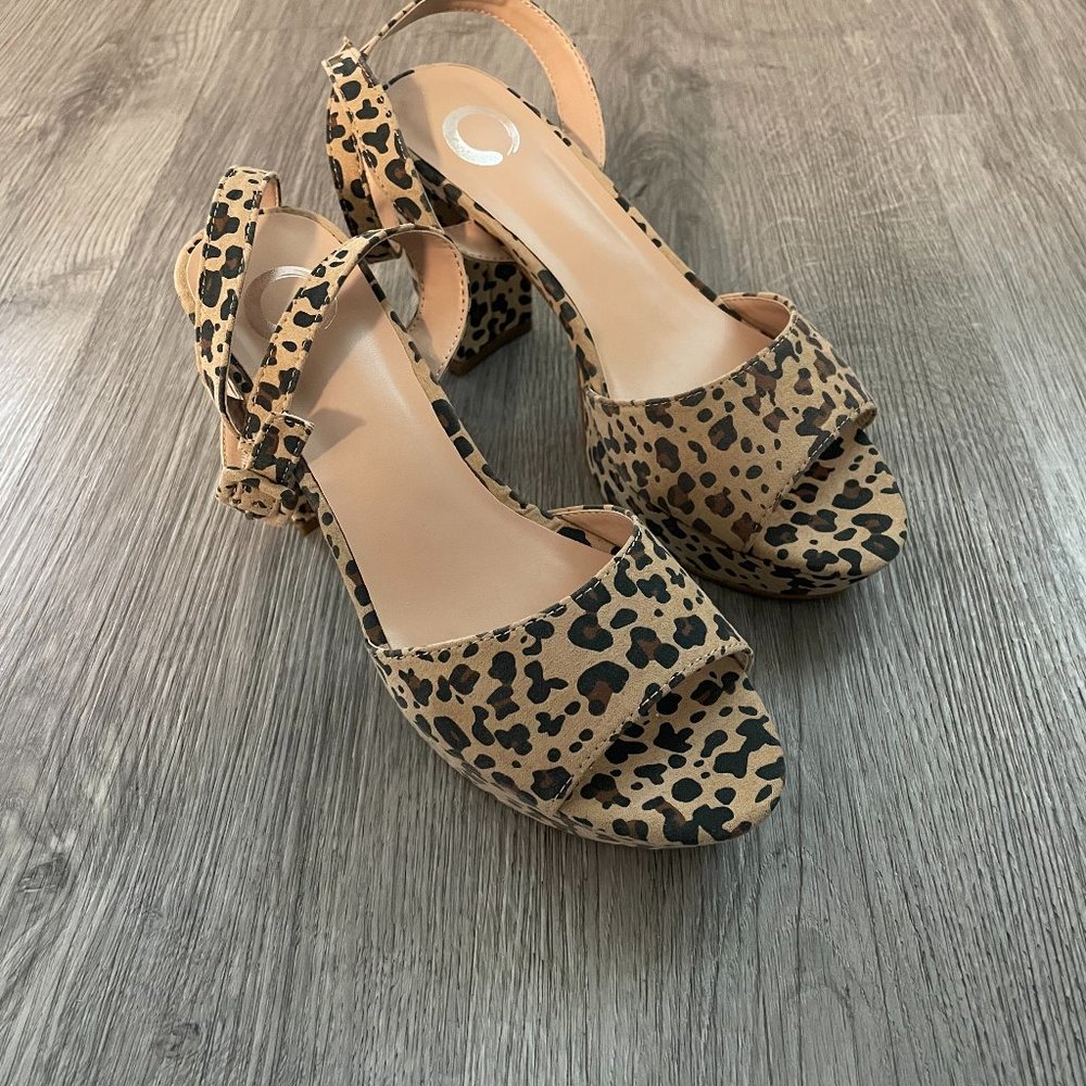Leopard Print Platform Sandal SZ 6 NEW